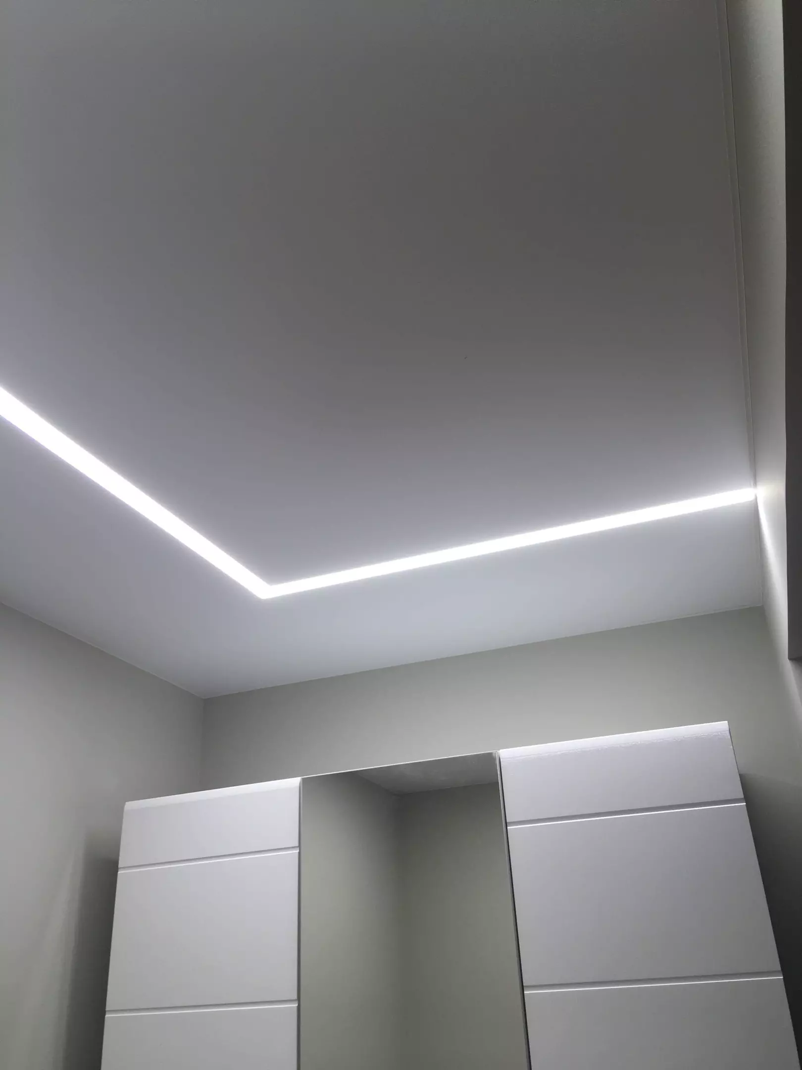 Натяжной потолок в прихожую, фото 2